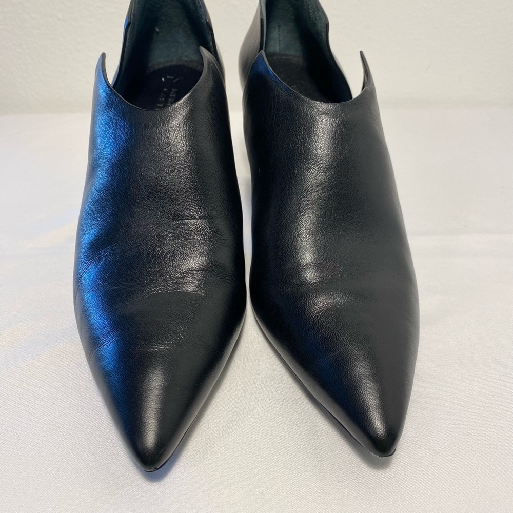 Mercedes Castillo Telma cut out leather booties 37., like new - Picture 3 of 16